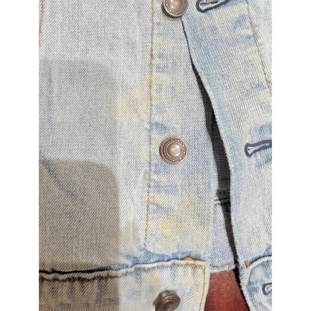 Free People Light Wash Denim Jacket Paisley Quilted Back Panel XS/S Boho Trucker - Picture 9 of 13